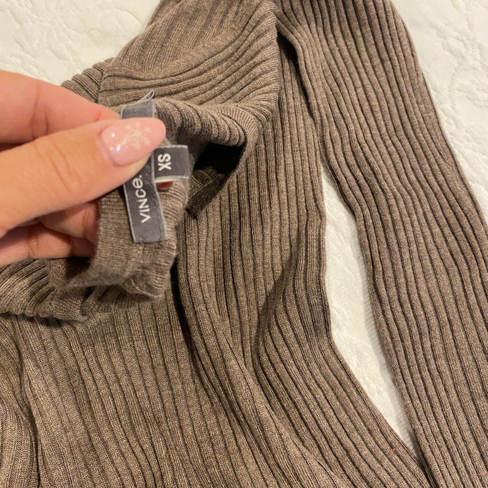 HP🎊🎊🤎Vince sweater great condition 🤎size XS fit between XS-S - Picture 5 of 7